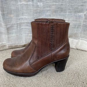 Clarks brown leather ankle boots